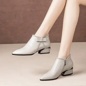 2023, Новая весенне-осенняя мода, молния сбоку, средний каблук, большие размеры, Короткие женские сапоги с острым носком, удобные женские ботинки