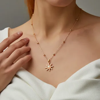Новый модный хрустальный камень Lucky Sun Золотого цвета, ожерелье с подвеской для женщин, модный ювелирный подарок на День рождения